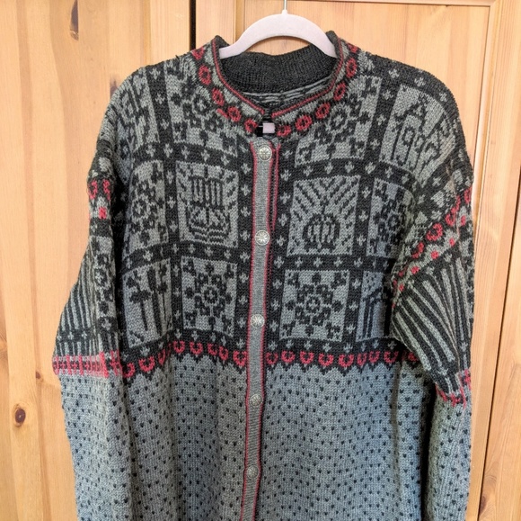 Wool sweater - Picture 2 of 6